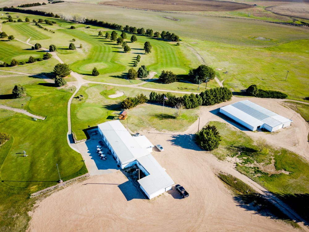 Enders Lake Golf Course Enders, NE Public The Course